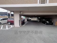 駐車場。