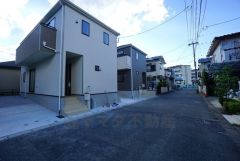 北東側約6ｍの公道に接しています＾＾