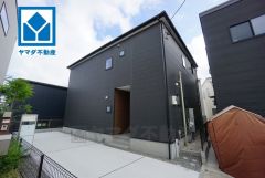 早良区有田エリアに2棟分の新築戸建が誕生＾＾3号棟は旗竿地。花壇のあるアプローチを作ったり、玄関収納を充実させるなど玄関周りを機能的に演出することができますよ＾＾