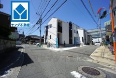 道路幅に余裕があります。