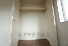 トールサイズのクローゼットです。大きさを現地でお確かめください＾＾内覧のご希望受付中です。