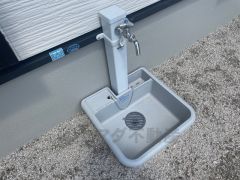 あると便利な外水栓。ガーデニングに、洗車に、泥遊びやペットの散歩の後に。