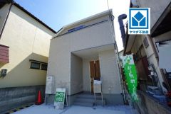駐車並列2台分＾＾サニー・セブンイレブン・賀茂小学校・保育園など徒歩5分圏＾＾
