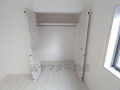 6.36帖の洋室にはクローゼット付き。