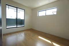 2面採光を取り入れており、風通しも良好です。