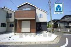 徒歩10分圏内に、保育園・幼稚園・小学校・スーパー・コンビニなど揃った立地＾＾