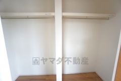 7.6帖の洋室にはウォークインクローゼット付き＾＾